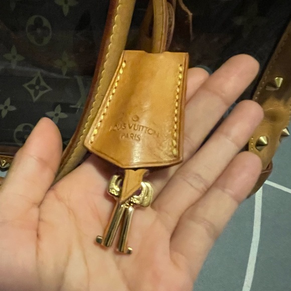 Authentic LV monogram vinyl neo cabas tote - Picture 14 of 17